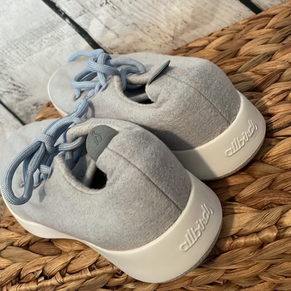 Allbirds light blue sneakers - Picture 4 of 6